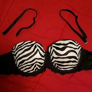 Zebra🦓Stripe 38C Strapless Push-Up Bra